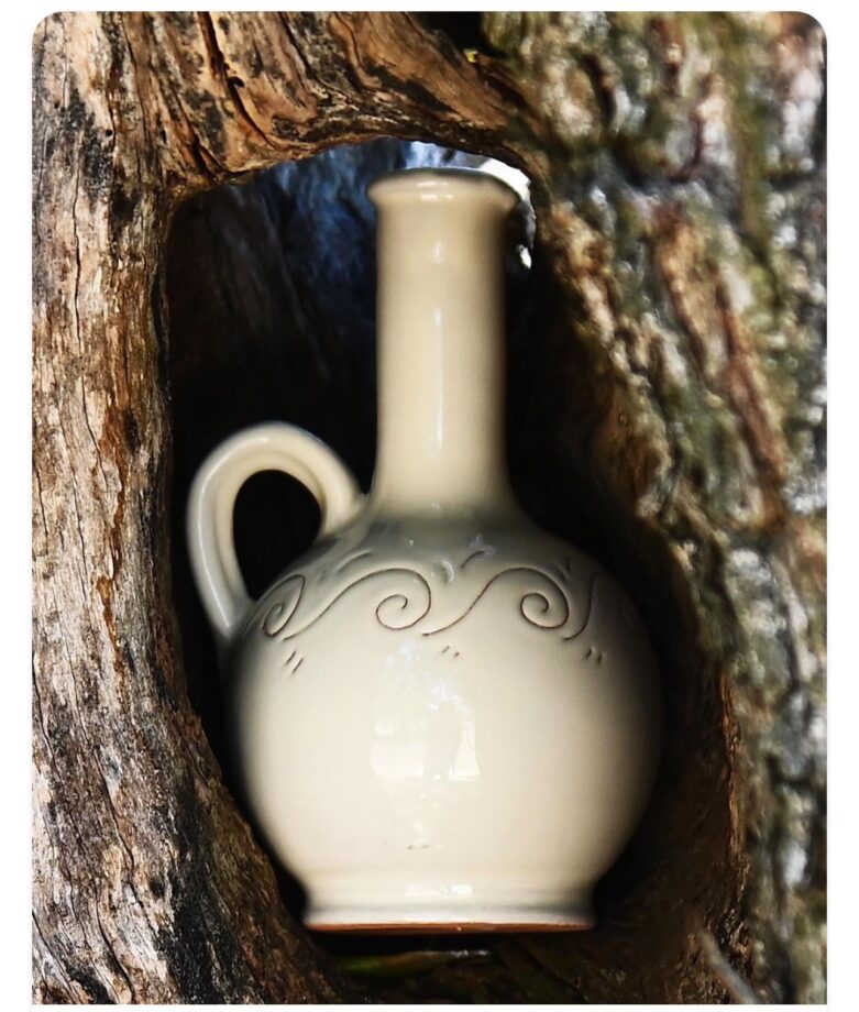 Ceramica Grottaglie 250 ml – Oliwa z oliwek Extra Vergine Leone w ręcznie wykonanej ceramice